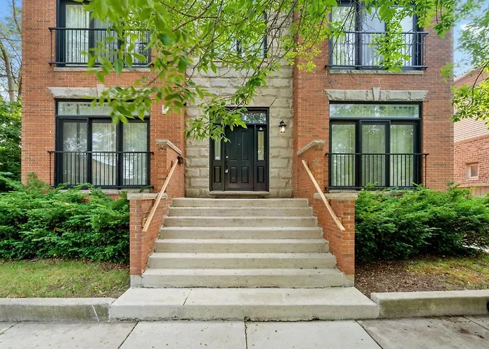 Ferienhaus Spacious Luxury Retreat 8 Bed Oasis With 6 Baths Chicago